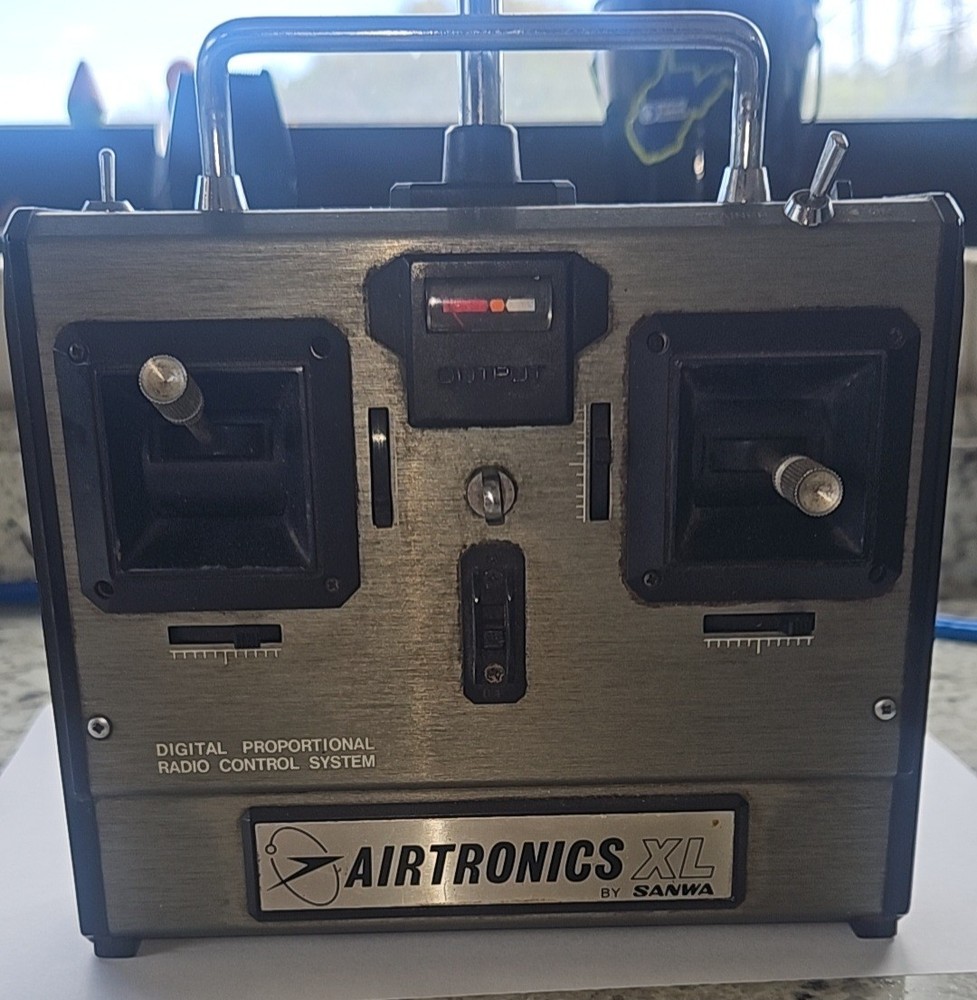 Sanwa Airtronics XL Remote Control Radio Control System Untested