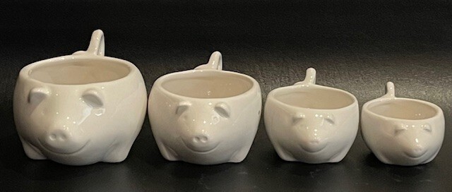 Rae Dunn Pig Measuring Cups