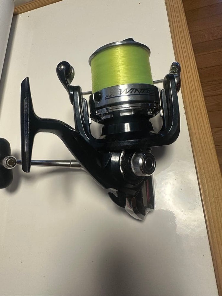 Windcast with spare spool