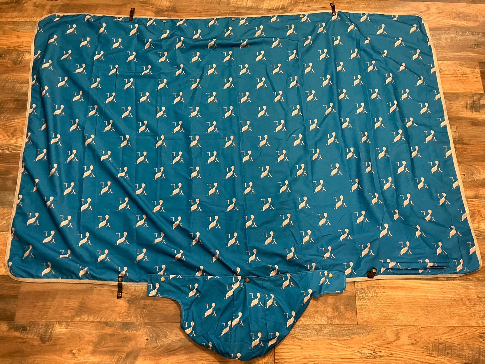 Coalatree Kachula Adventure Blanket Young Living Logo Pillow Poncho