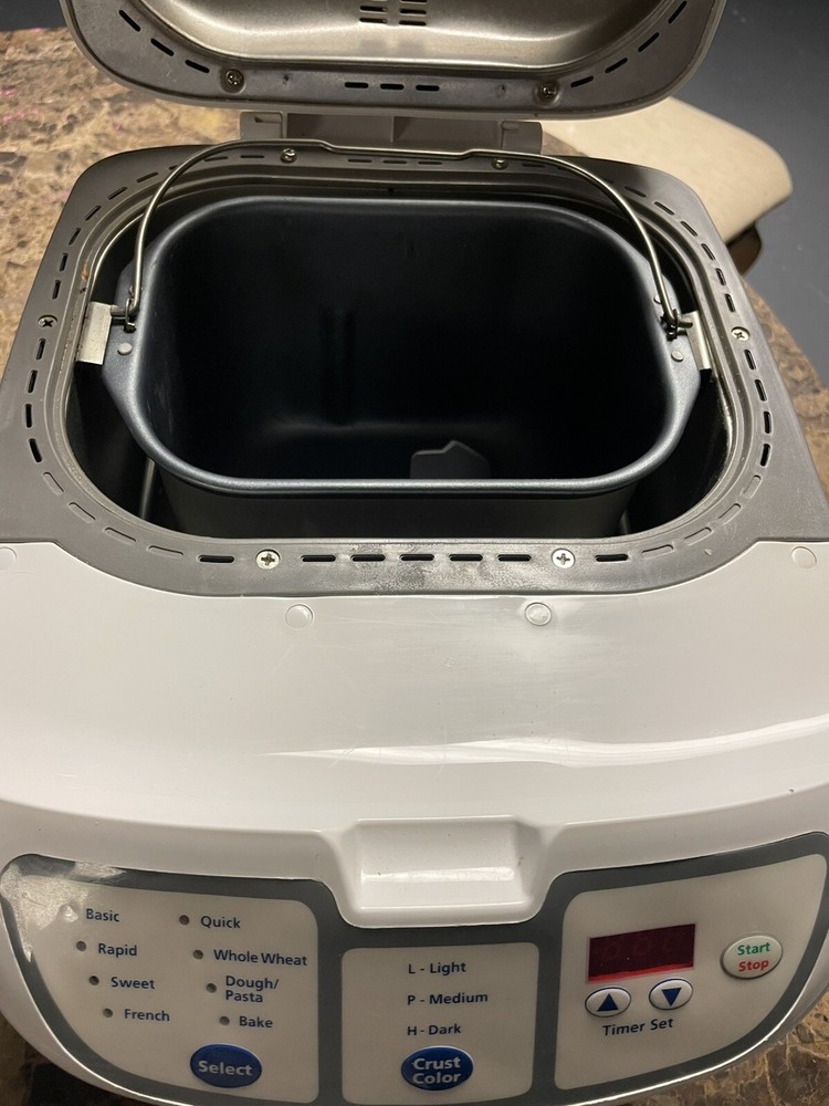 Sunbeam 2 Pound Bread Maker Automatic Machine Model # 5820