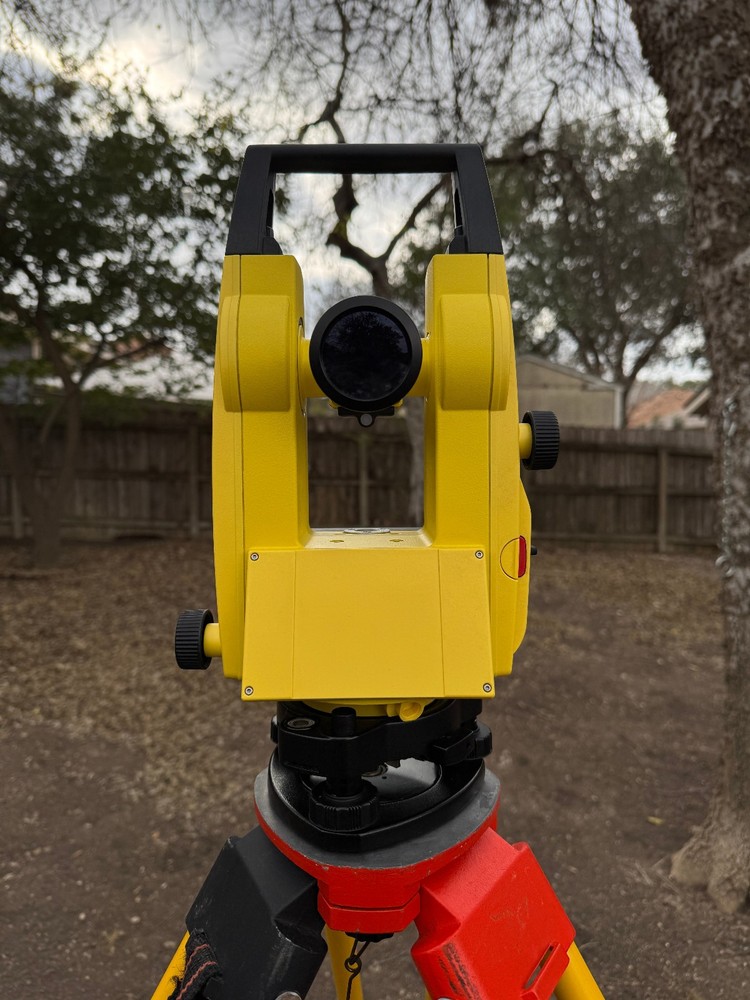 Leica Builder T100 Digital Theodolite | Excellent Condition | Tested