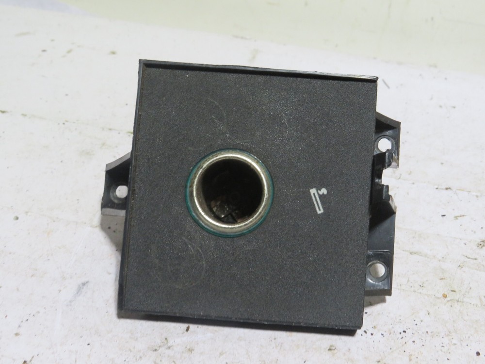 96 Jeep Cherokee Dash Cigarette Lighter Power Source Bracket OEM trim