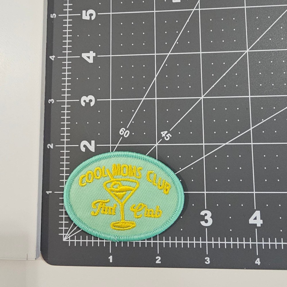 Cool Mom's Club - Embroidered Patch