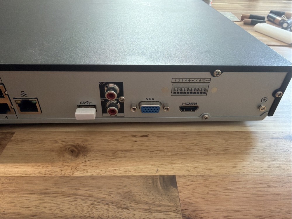 NVR Network Video Recorder NVR4204P4KS2 Untested