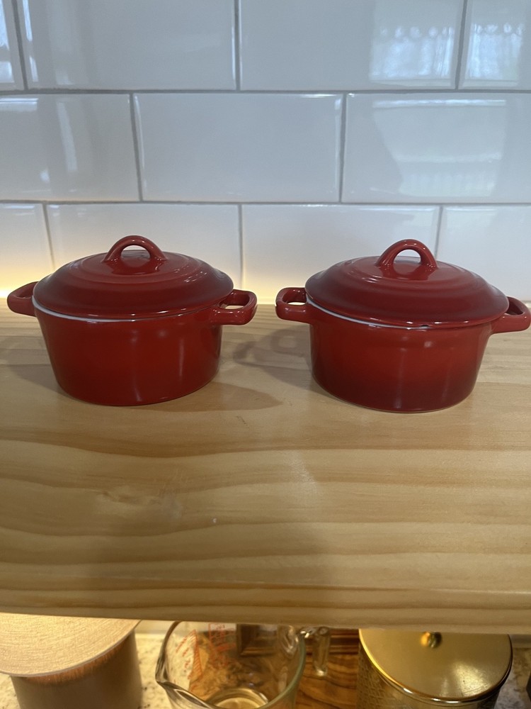 ROCQ Assorted Red & Black Cocotte Ceramic Bakeware Set Creme Brûlée 5 Piece