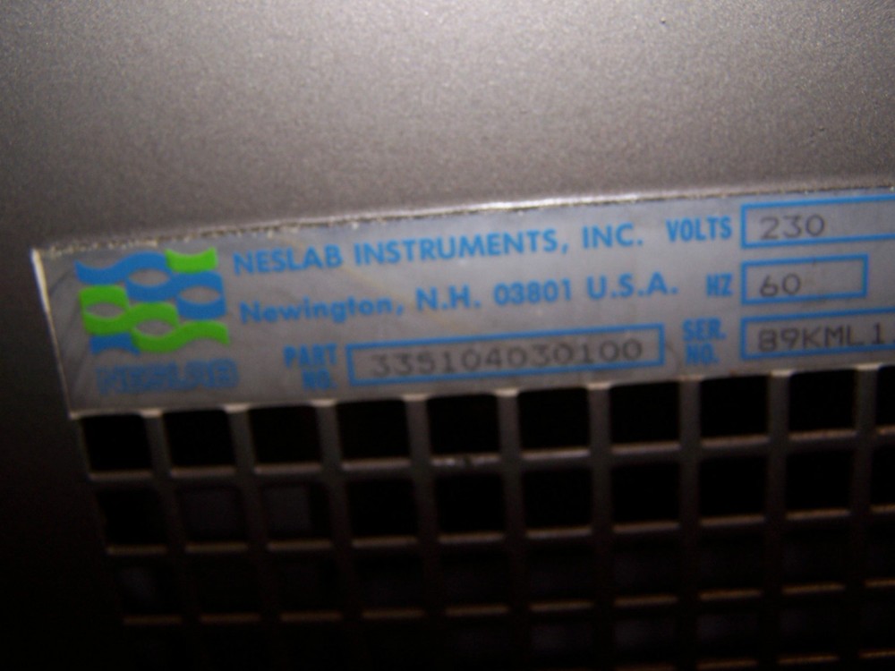 NESLAB CFT-33 COOLFLOW REFRIGERATED RECIRCULATOR CHILLER PD-1 335104030100