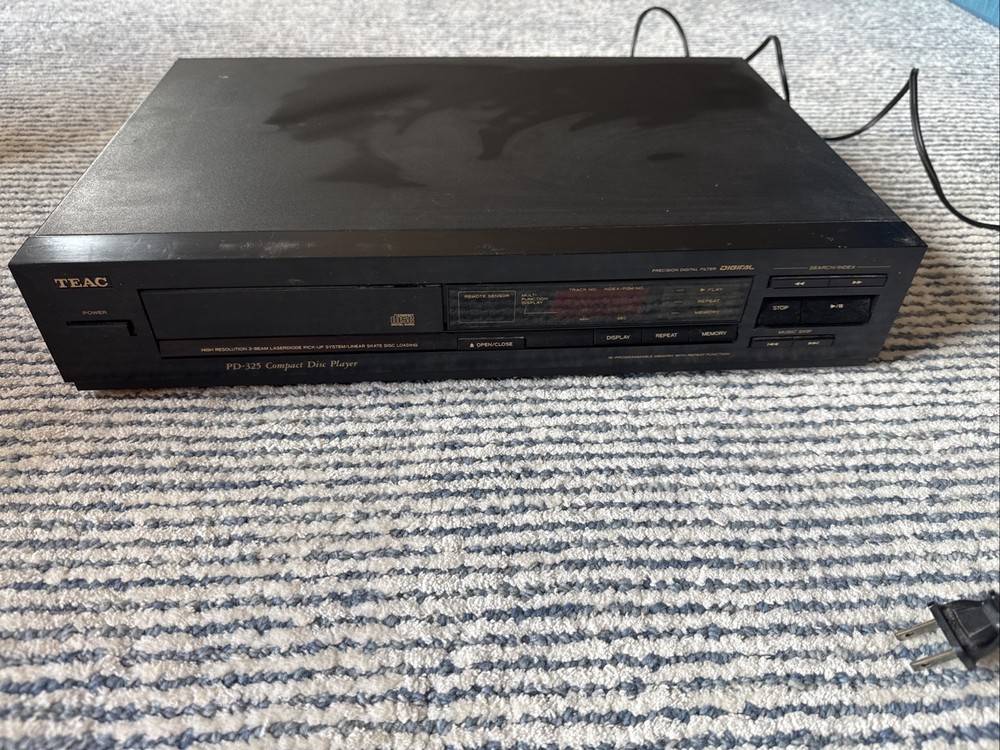 Vintage TEAC PD-325 Compact Disc Player