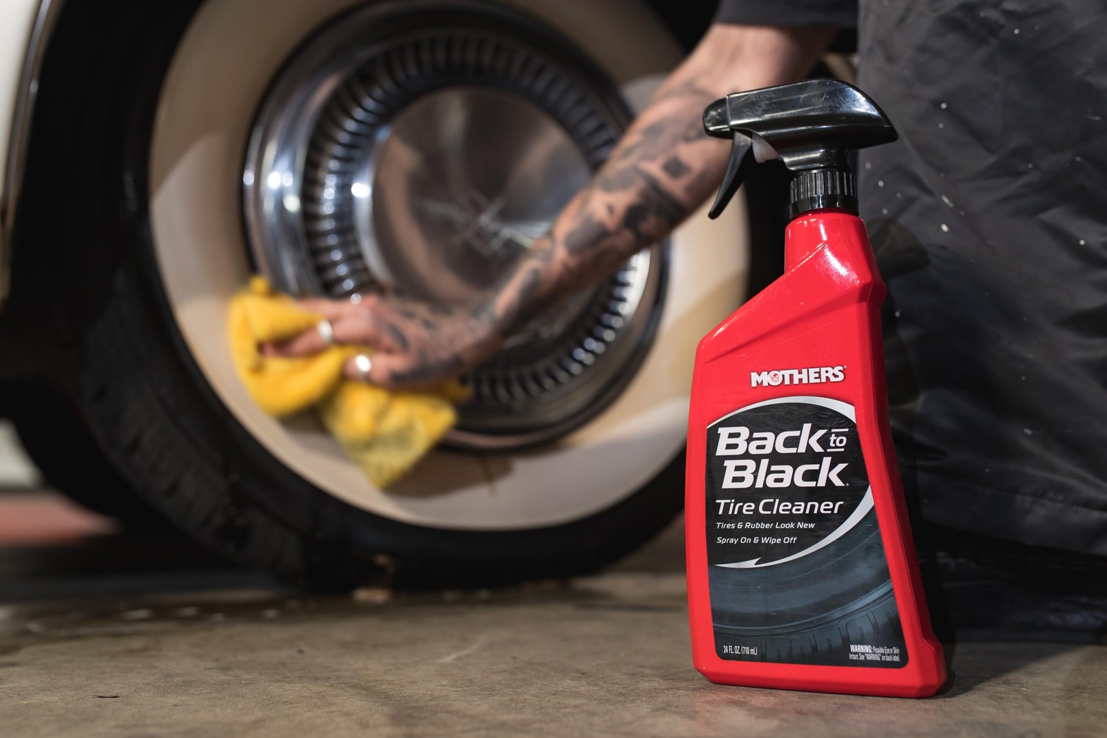 Mothers 09324 Back-to-Black Tire Renewer/Cleaner for All Tires - 24 Oz