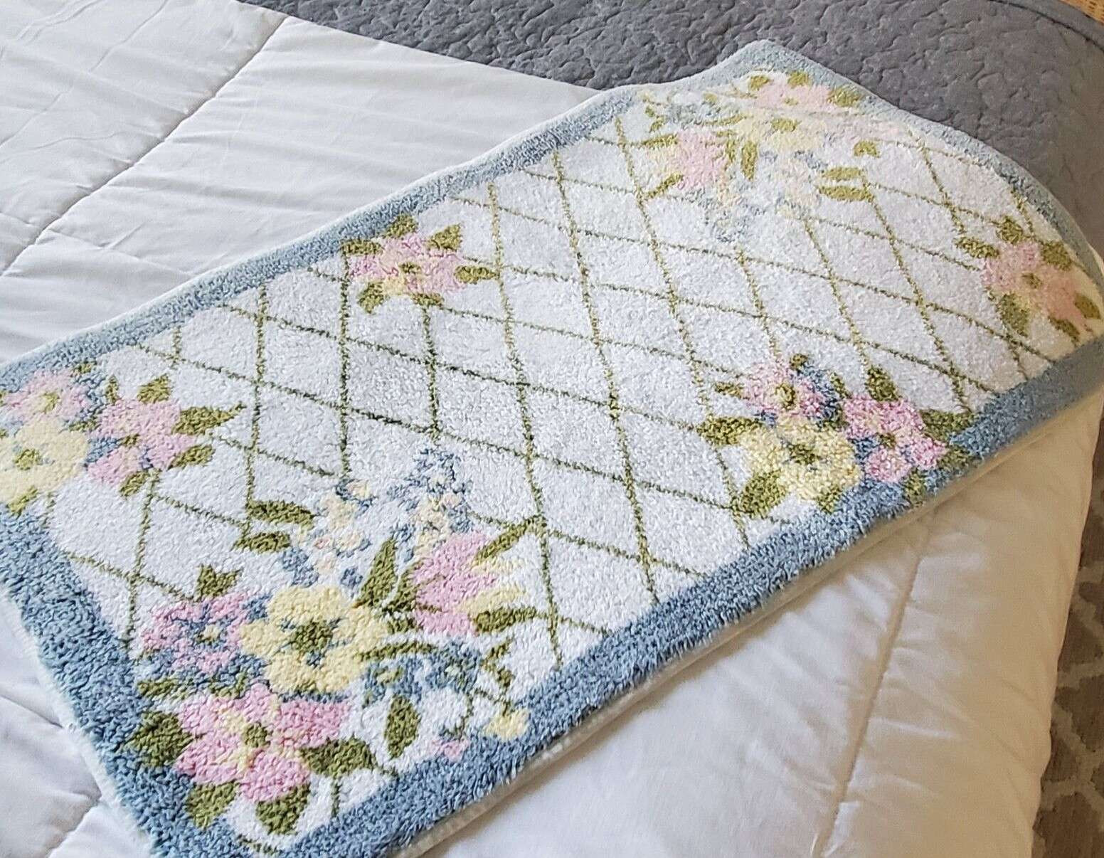 Longaberger Bath Mat Rug Pastel Trellis Pattern Blue Pink Cream White 18.5"x31"