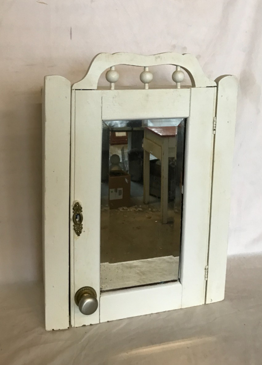 VTG 13x18 Wood Shabby Wall Medicine Cabinet Mirror Stick & Ball Chic Old 26-26B