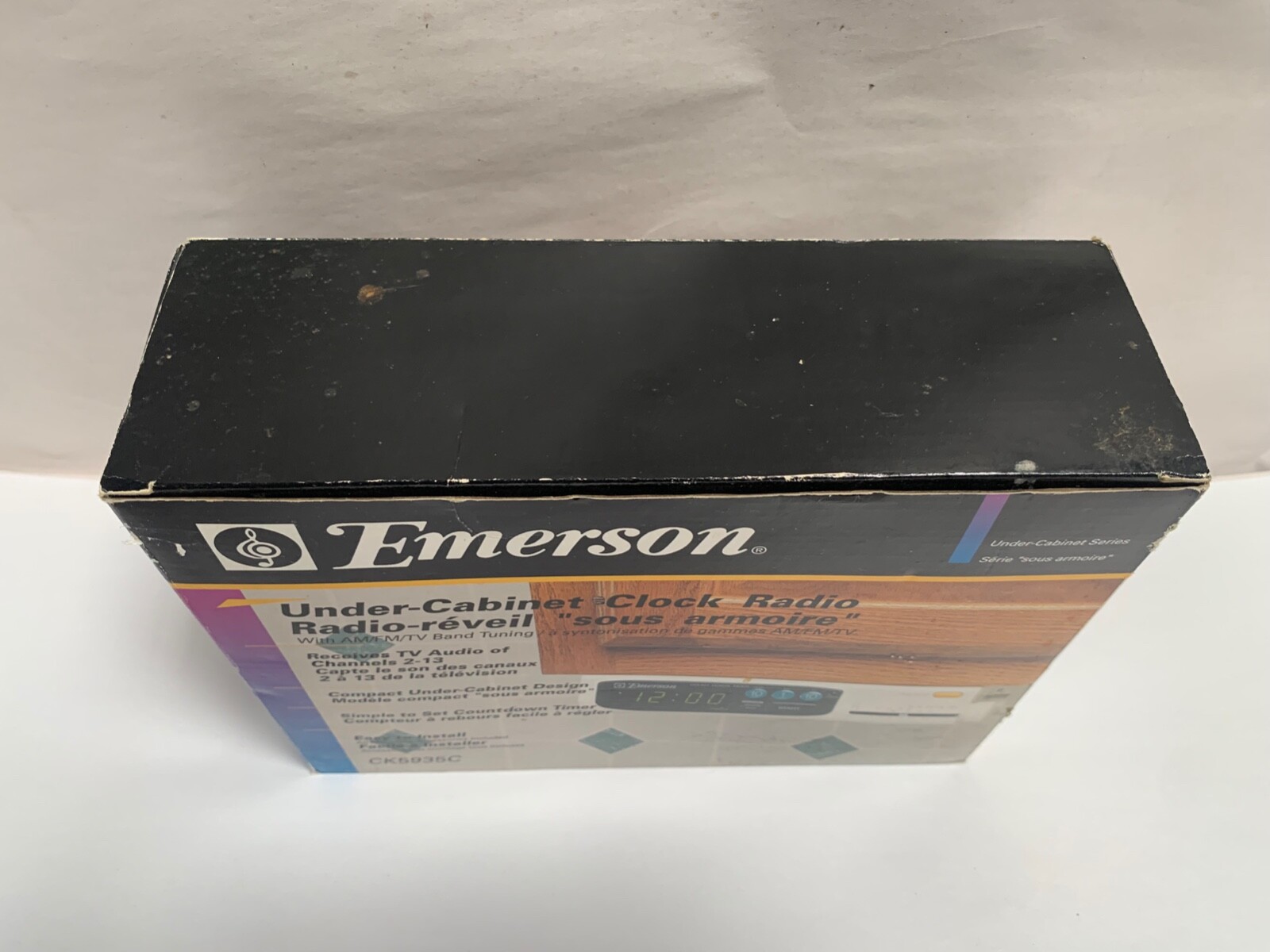 Vtg NEW Emerson Model CK5935C Under Cabinet Space Saver AM-FM Radio Clock (A17)