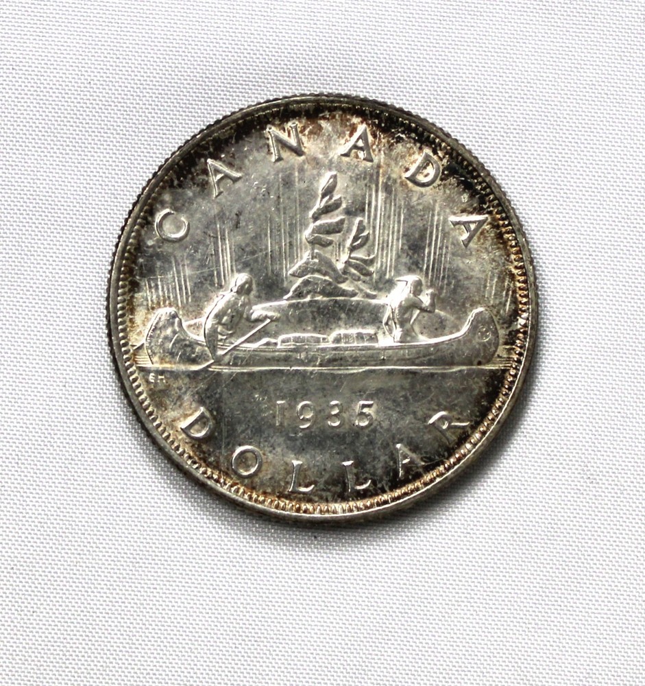 1935 Canadian Silver Dollar - Great Condition  !!