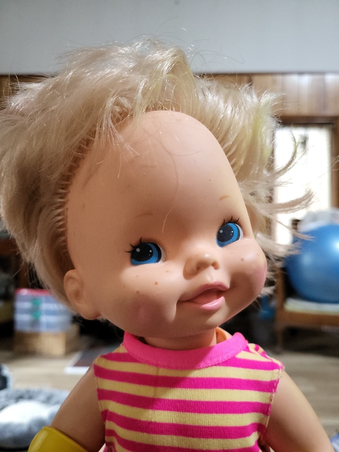 Vintage 1982 Baby Skates Rollerskating Wind Up Doll WORKS