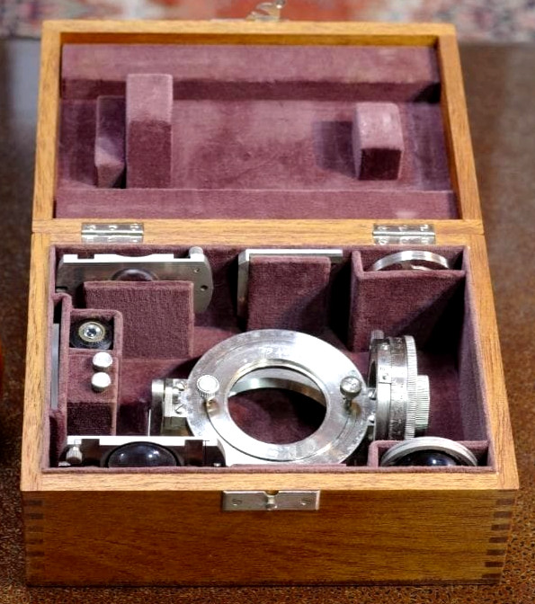 Antique Leitz Universal Rotating Stage UT2 Polarizing Microscope Accessory Case