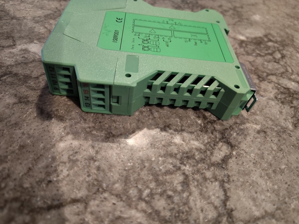 DC Signal Isolator Current Voltage Transmitter DIN Rail 0-10V To 0-5V Tool