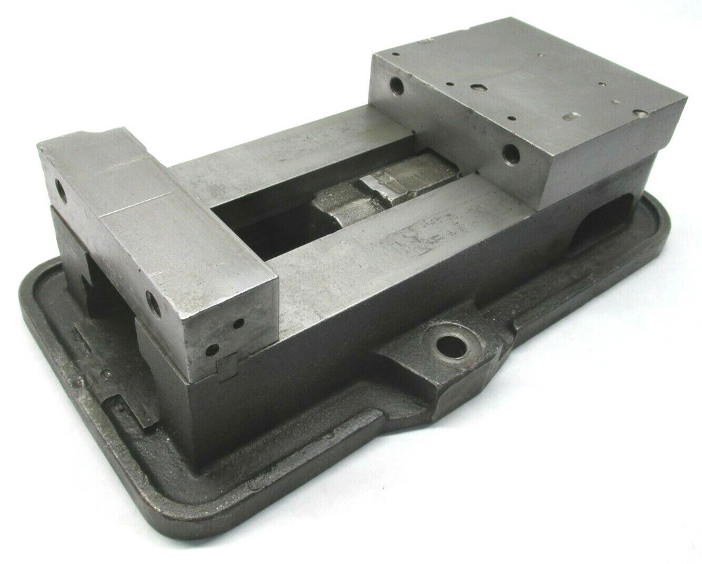 KURT ANGLOCK 6" MILLING MACHINE VISE - #D60