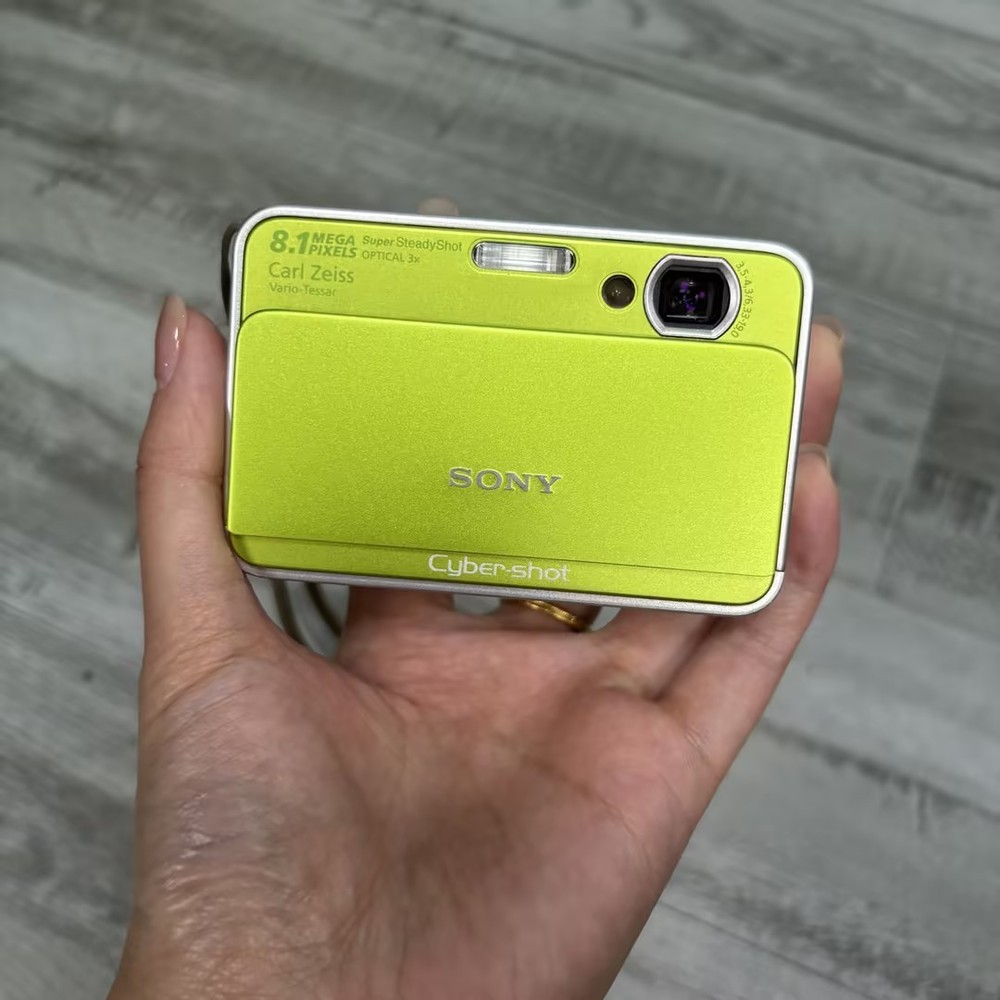 Sony DSC-T2 Cyber-shot Compact Digital Camera Green