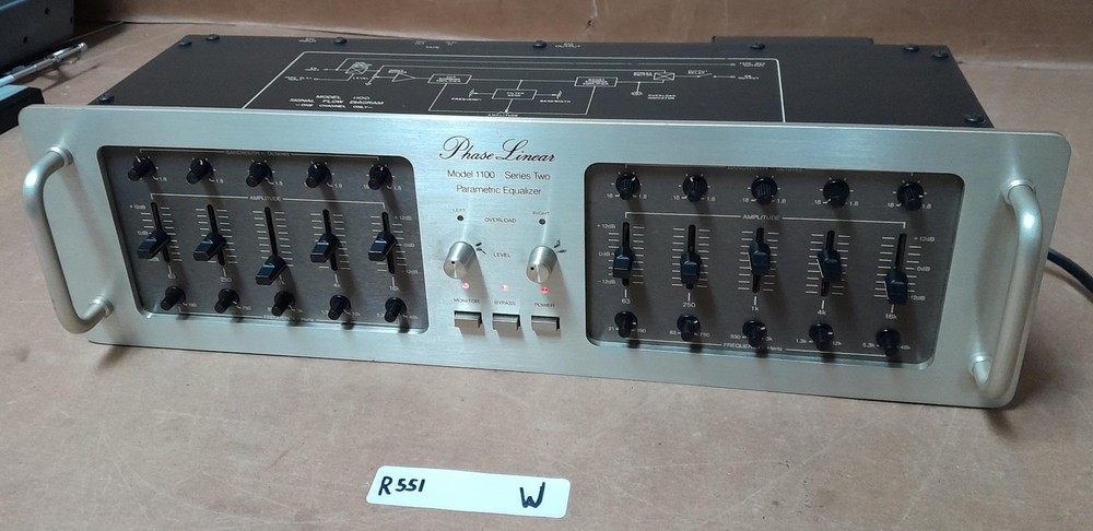 BEAUTIFUL PHASE LINEAR 1100 SERIES TWO PARAMETRIC EQUALIZER ! J