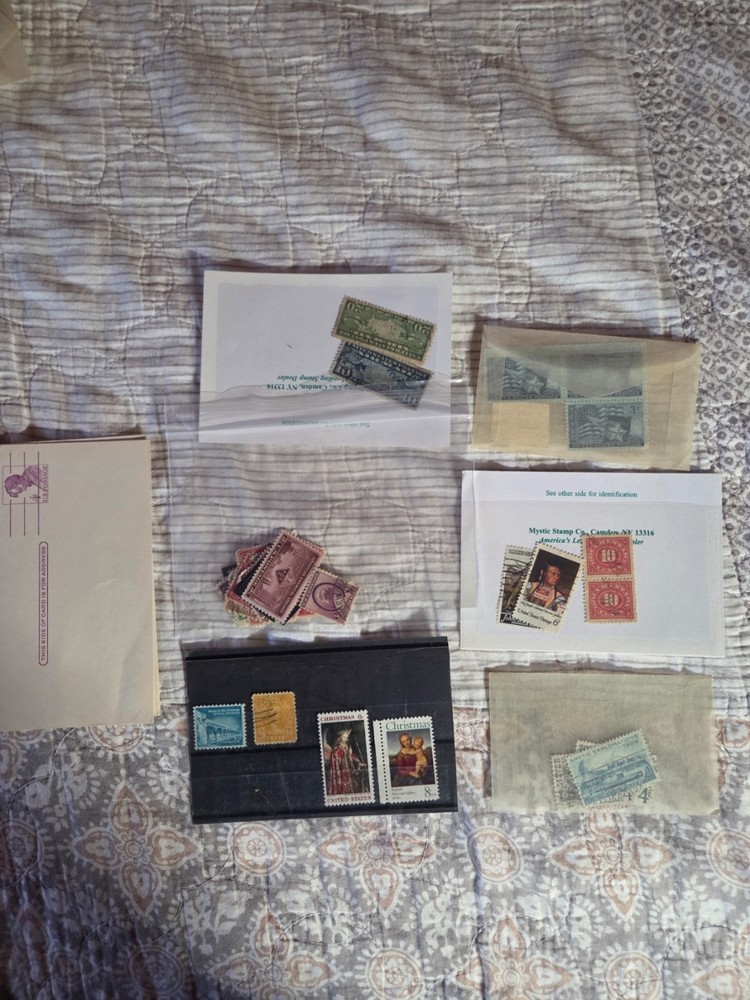 Harris Statesman 2 volumes World Collection 1000+ stamps Many US