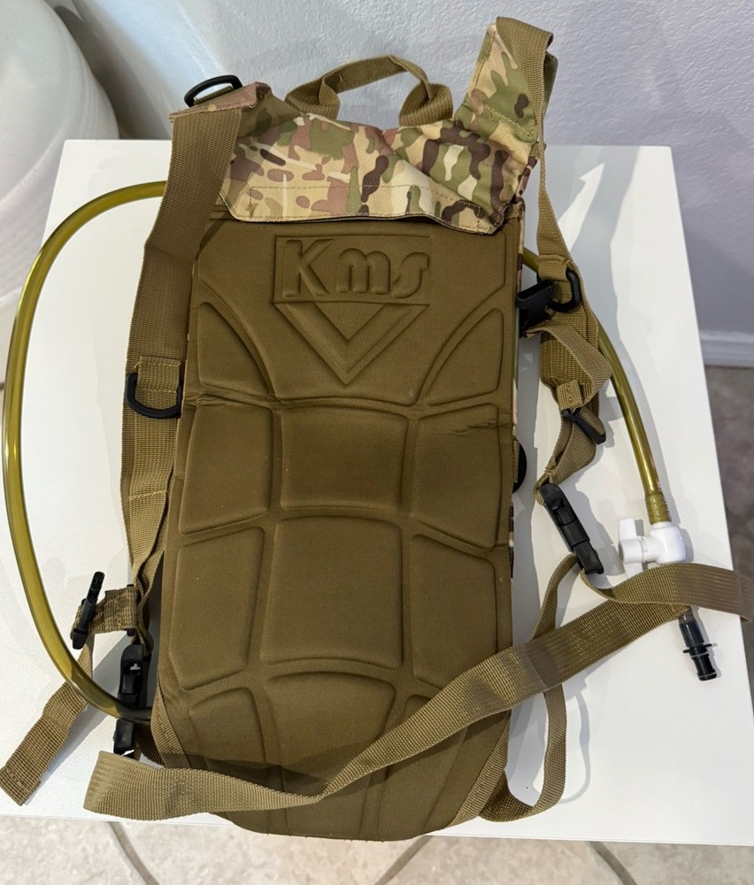 KMS Hydration Backpack 3.0L Camo with Water Bladder