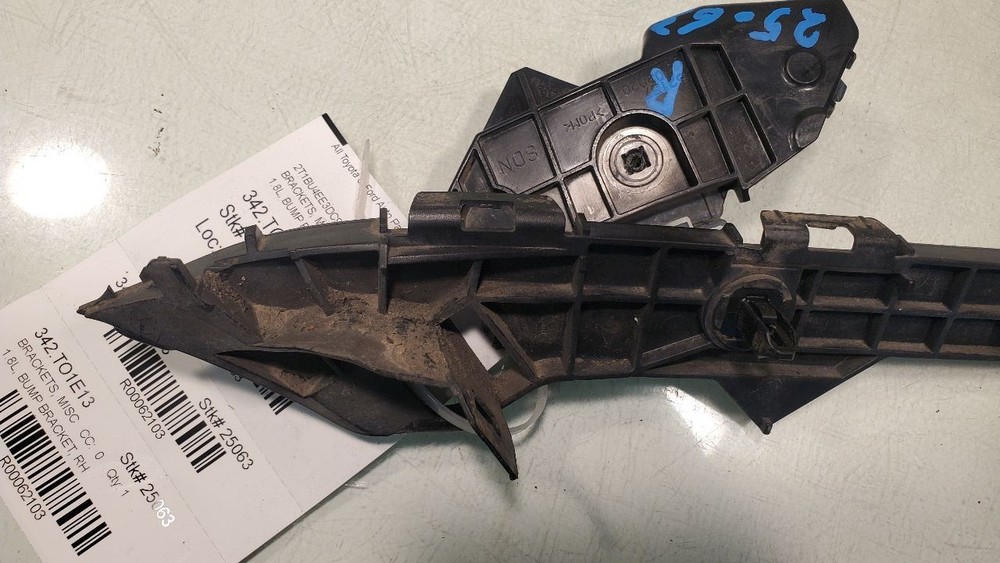 COROLLA S 2013 REAR BUMP BRACKET, RETAINER RH