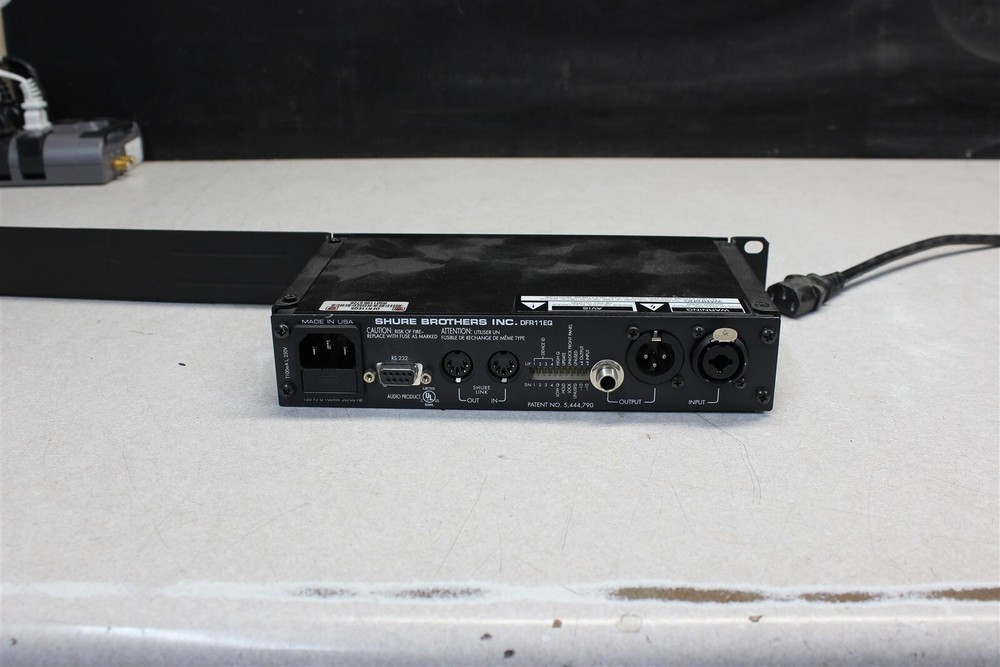 SHURE DFR11EQ Digital EQ + Feedback Reducer