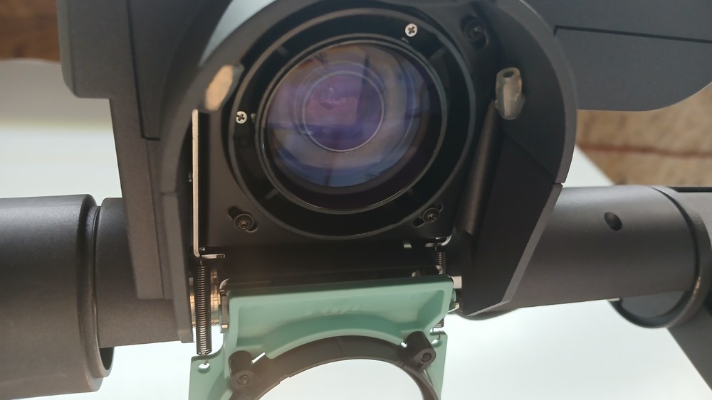 WolfVision VZ-09 VGA/DVI Classroom Projector WORKING! *NO REMOTE* *READ*