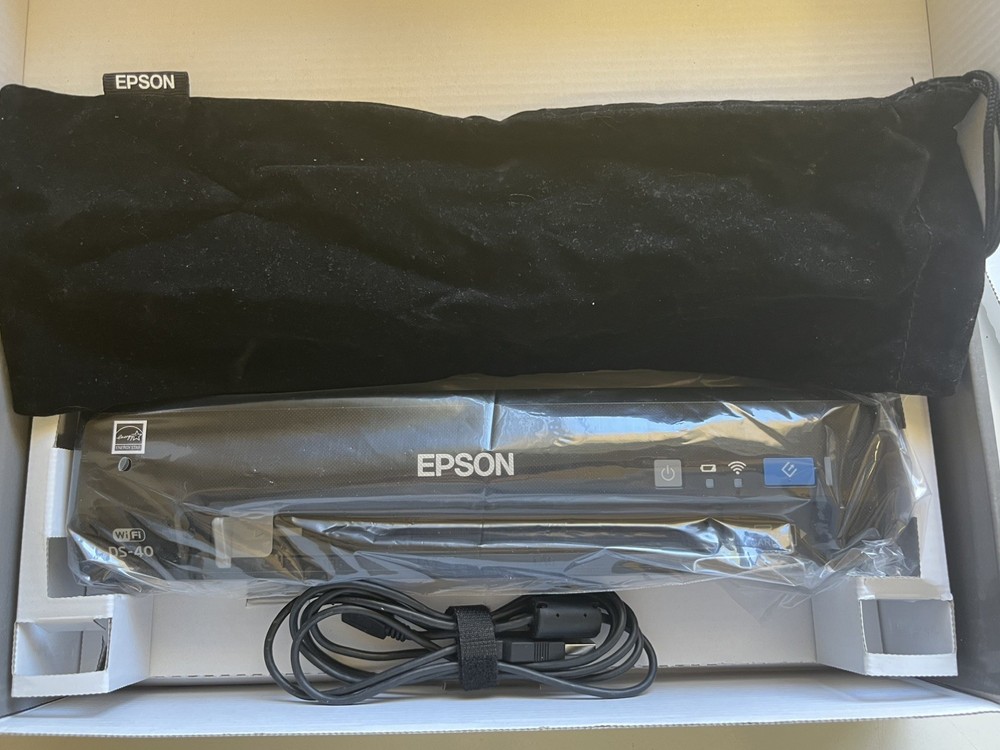 Epson WorkForce DS-40 Wireless Portable Color Document Scanner