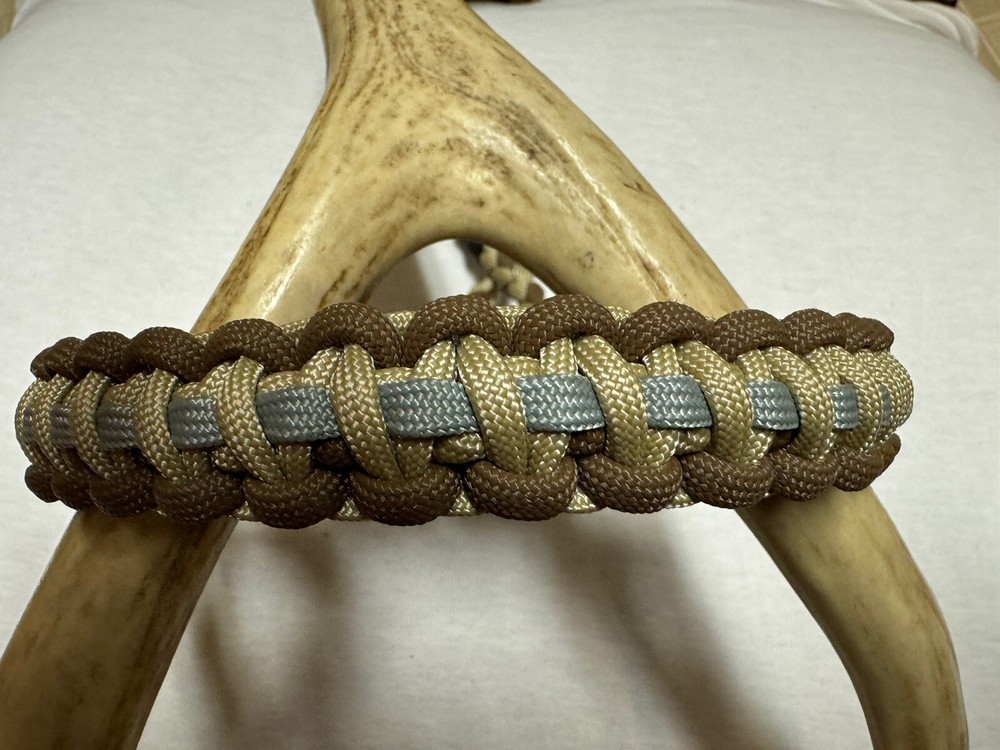 Desert Camo Colors Bow Wrist Strap