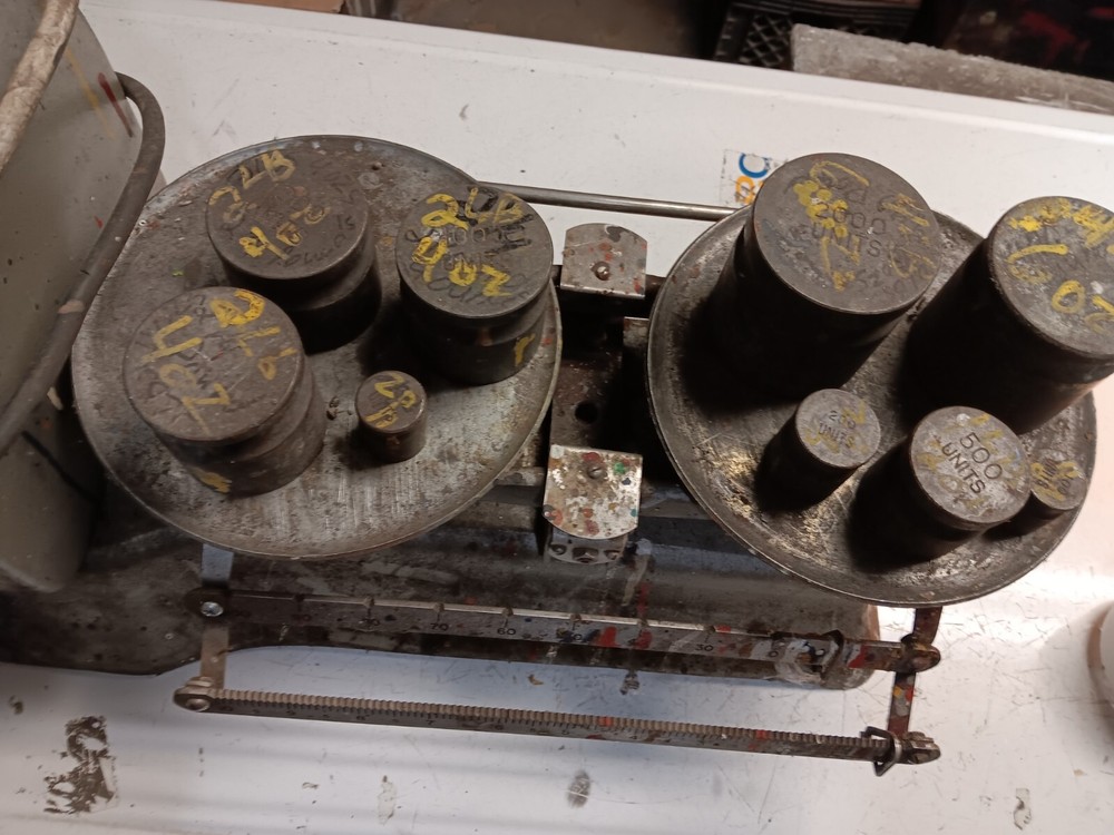 Exact Weight Shado-graph Type 4136 Scale and Weights 5 Kilo