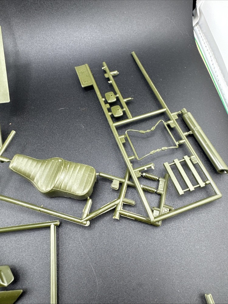 WW2 Model Motorcycle Parts 📦