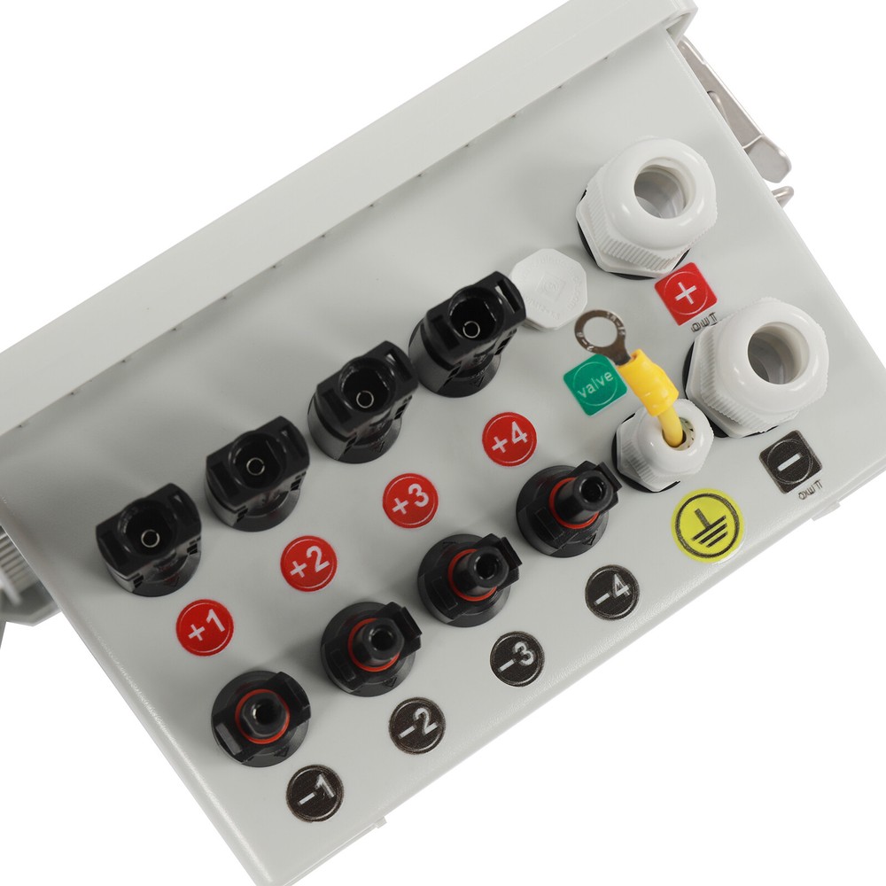 4 String Solar Combiner Box PV Combiner Circuit Breaker 63A For Solar Panel Kit