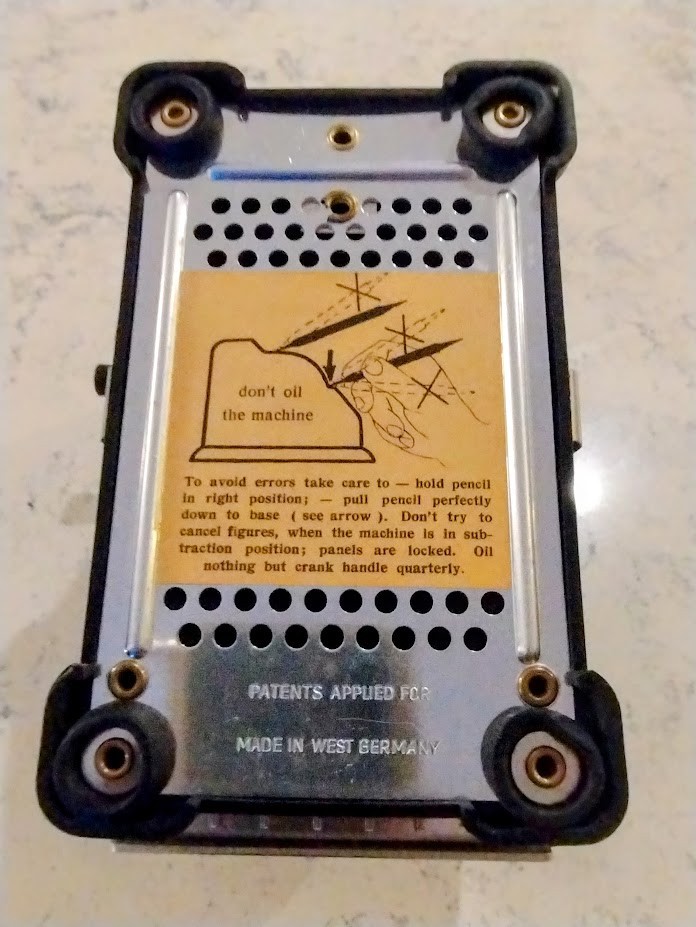 Vintage Adding Machine/Calculator Resulta 7 from about 1950-1960