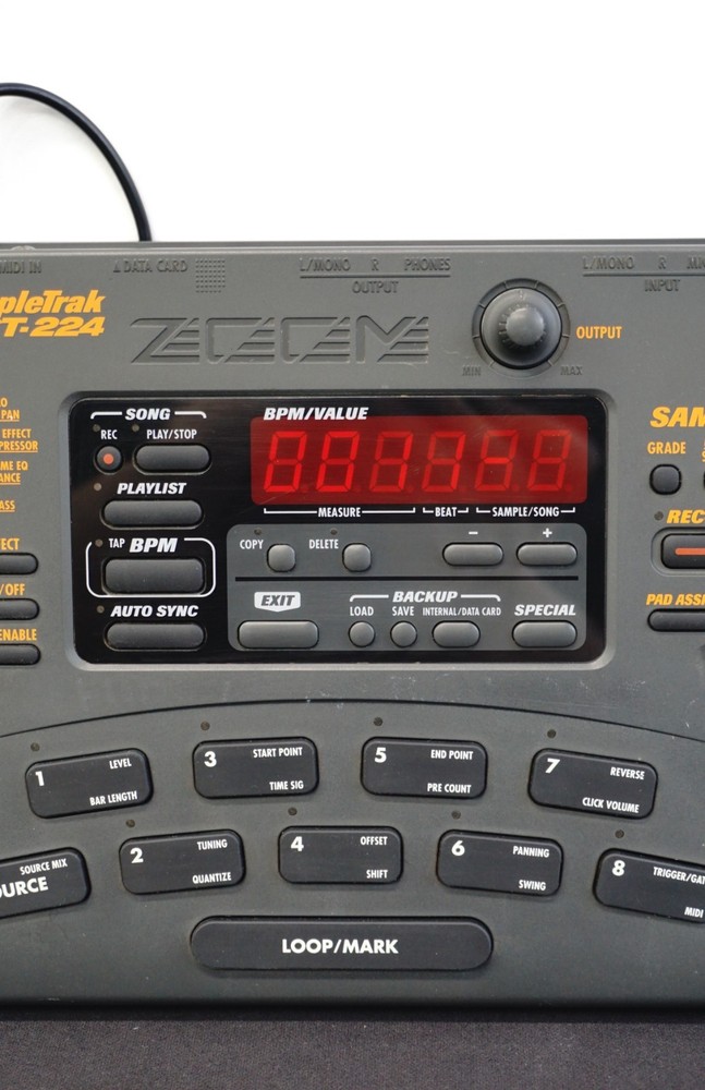 Zoom ST-224 SampleTrak Drum / Groove Machine & Sampler