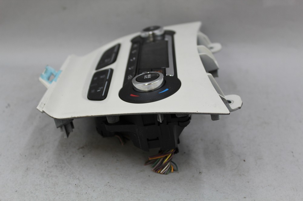 13 14 FORD FOCUS WHITE CLIMATE CONTROL PANEL OEM