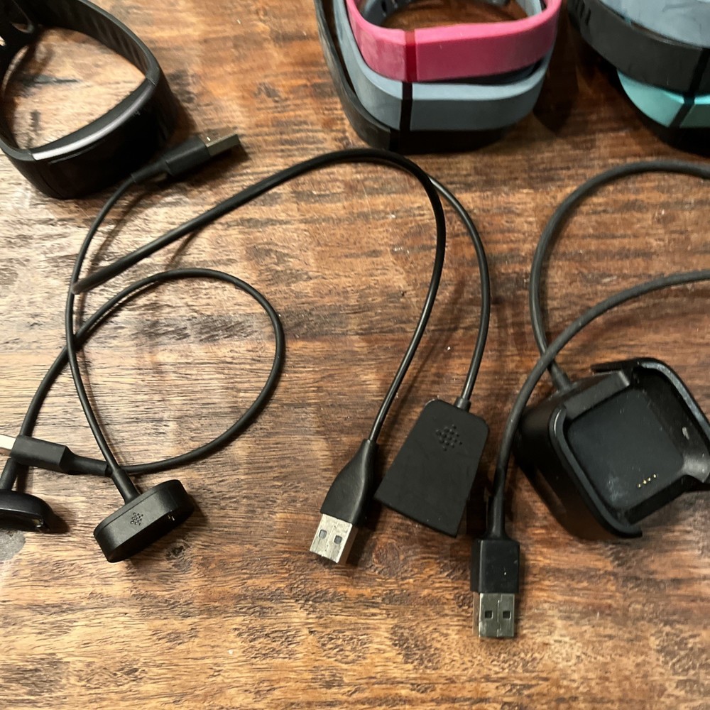 BUNDLE..Fitbit Flex Original tracker, OEM Bands , chargers