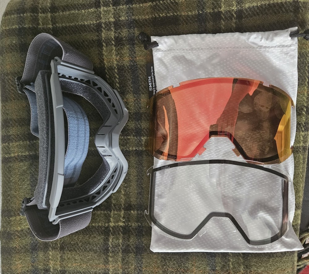 Smith Squad Ski Goggles Gray Frame Red Mirrored Interchangeable Lens