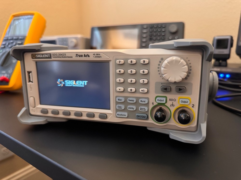 Siglent SDG2042X Function Generator 120MHz Unlocked (SDG2122X Equivalent)