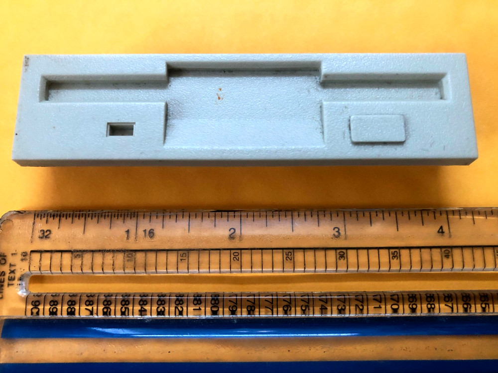 Generic 3.25" Simulated Floppy Disk Drive Bay Front Panel Cover Desktop Tower