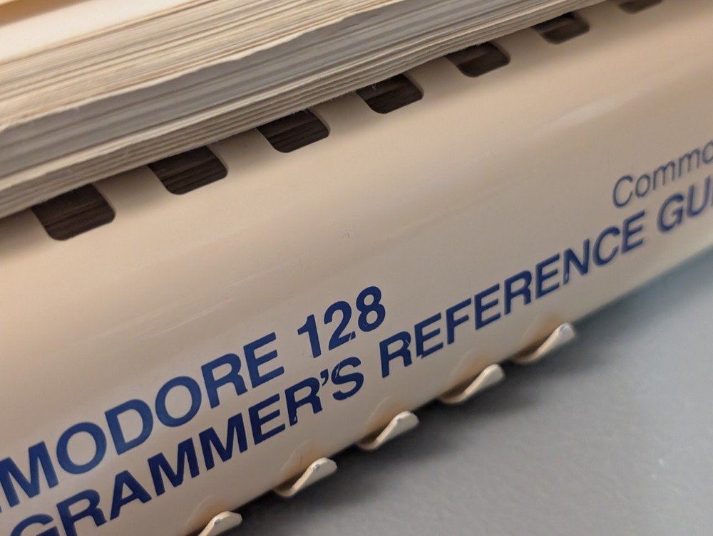 Commodore 128 Programmer's Reference Guide & System Guide - 1980s Computer Books