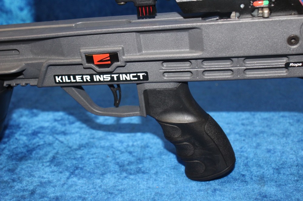 Killer Instinct Bone Collector 405 Crossbow Model 2000 with 4x32 Scope - Gray