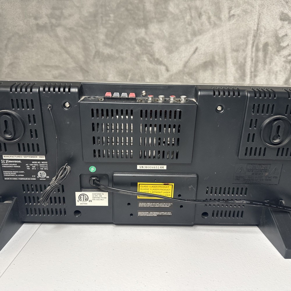 Emerson MS3105 3-Disc CD Player AM/FM Stereo Wall Mountable Tested Working READ