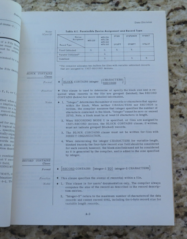 Vintage SPECTRA 70 RCA All Systems COBOL Reference Manual Dated 1969