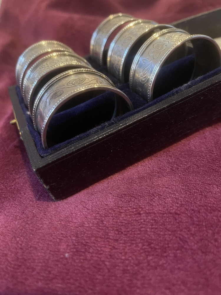 Solid silver Hallmarked 1902 Napkin Rings In Original Box