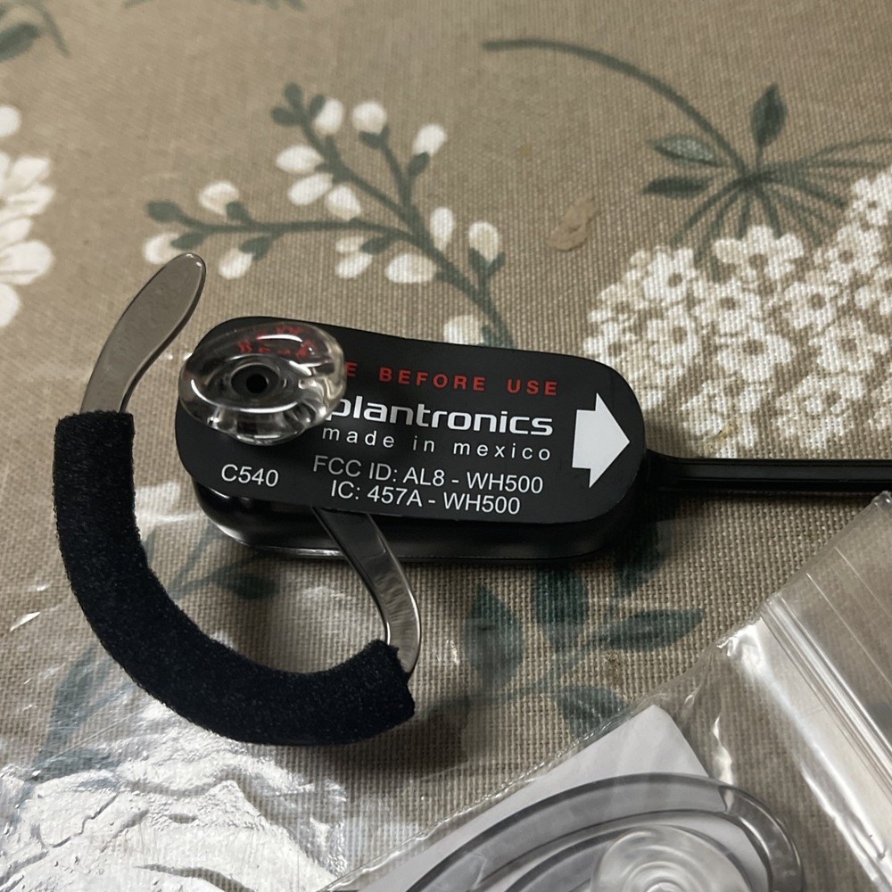 New Plantronics Convertible Wireless Headset w/ Base CS540