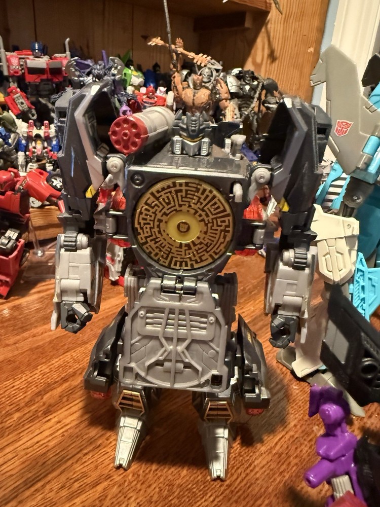Transformers Generations Lot. Soundblaster, Brainstorm, Skywarp, Waspinator, etc