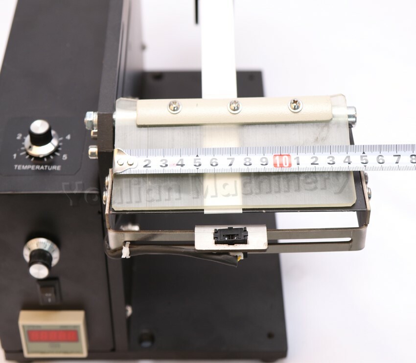 Desktop Small Automatic Electric Sticker Label Dispenser Stripping Machine