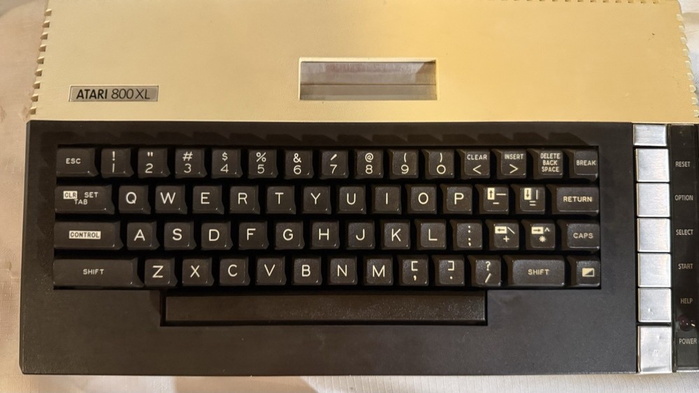 WORKING Atari 800XL 8 Bit Retro Computer REFURBISHED See Pics READ
