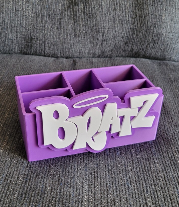 BRATZ Makeup Brush Organizer